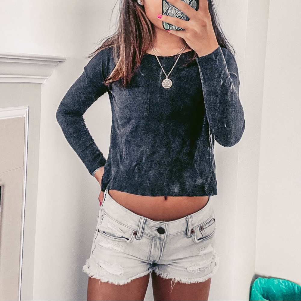 3/$25 Abercrombie Cropped Long Sleeve Top